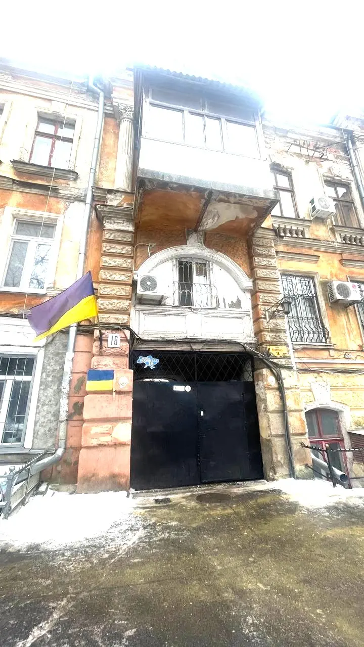 Фото Selling a 4-room apartment, 127.7 sq.m., Nizhynska Street 18 Odesa, price: 52500 $, code 3866