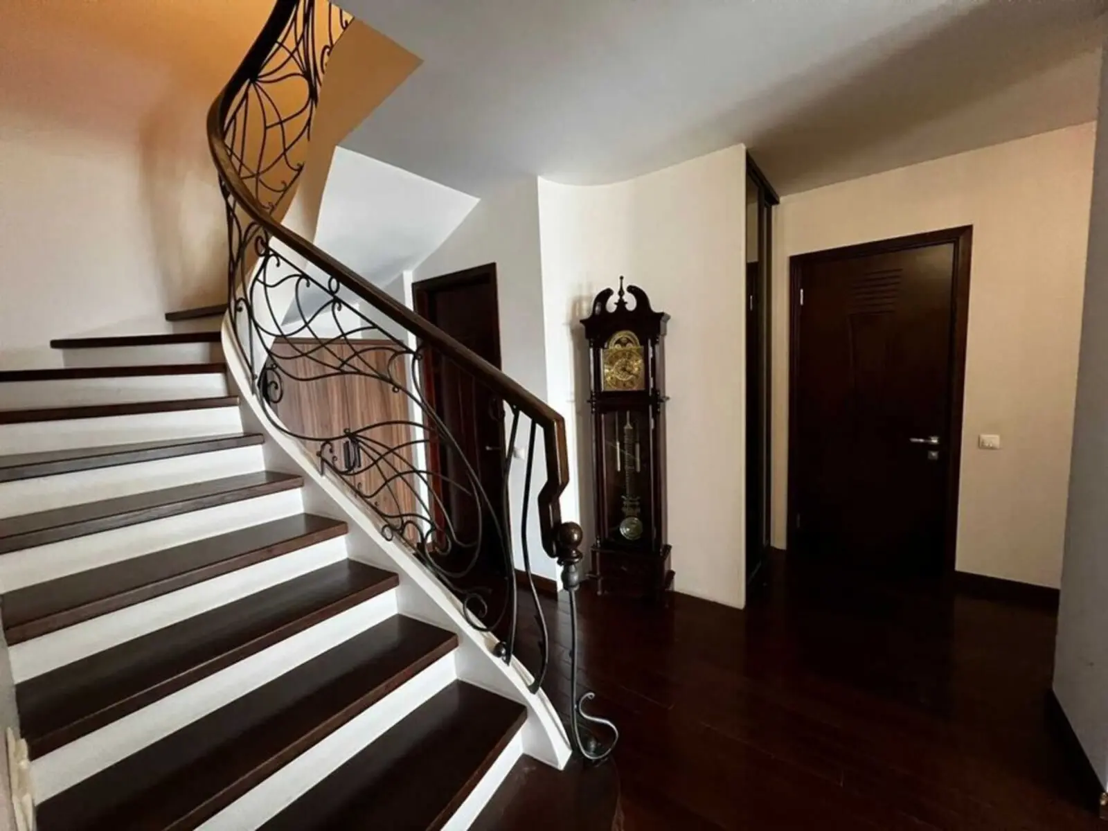 Фото Продаю 4 кімнатну квартиру, 155 кв. м, Кадетський Гай вул. 6 Київ, ціна: 239000 $, код 3876