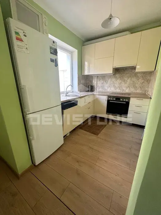 Фото Зняти 2 кімнатну квартиру, Приозерна вул.  Київ в довгострокову оренду, ціна: 21000 UAH, код 3879