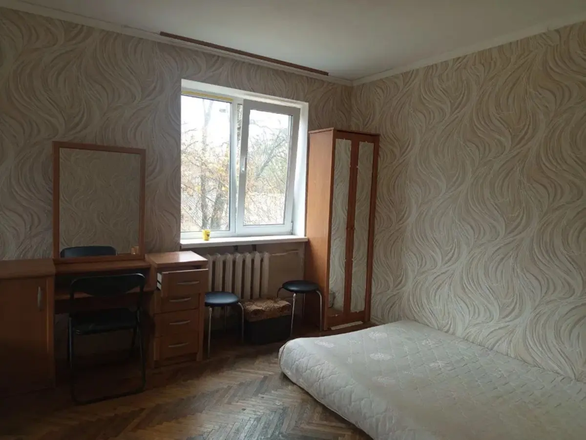 Фото Продаю 1 кімнатну квартиру, 33 кв. м, Михайла Донця вул. 14б Київ, ціна: 37500 $, код 3888
