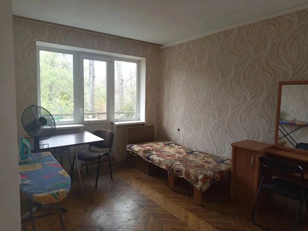 Фото Продаю 1 кімнатну квартиру, 33 кв. м, Михайла Донця вул. 14б Київ, ціна: 37500 $, код 3888