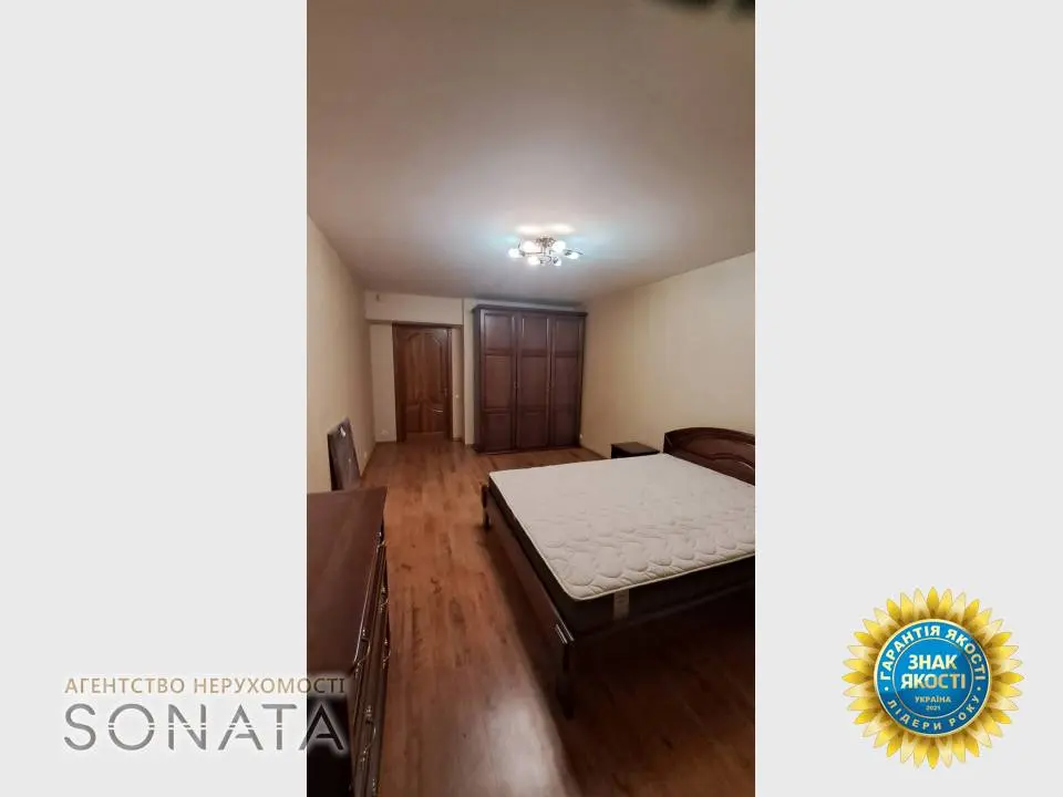 Фото Rent a 4-room apartment, Hoholia Street  Cherkasy for long-term rent, price: 20000 грн, code 3894