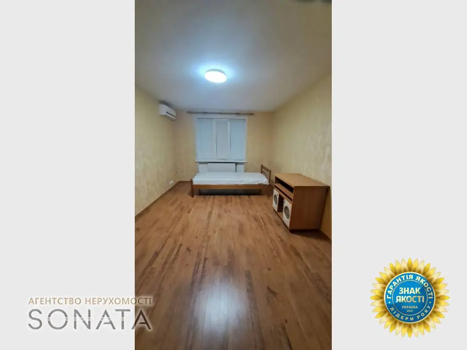 Фото Rent a 4-room apartment, Hoholia Street  Cherkasy for long-term rent, price: 20000 грн, code 3894