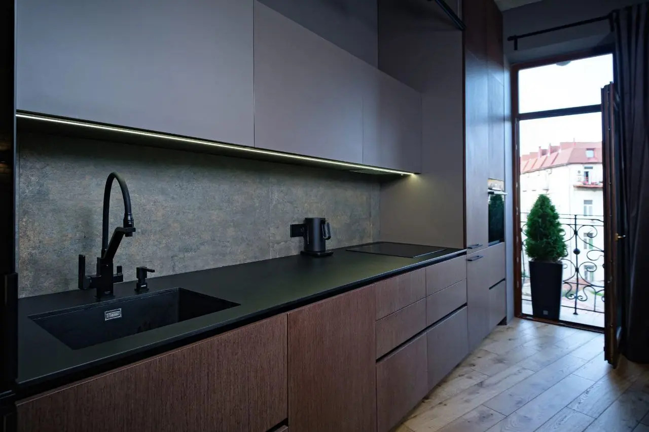 Фото Снять 2-комнатную квартиру, Военный спуск 13 Одесса в долгосрочную аренду, цена: 2700 $, код 3897