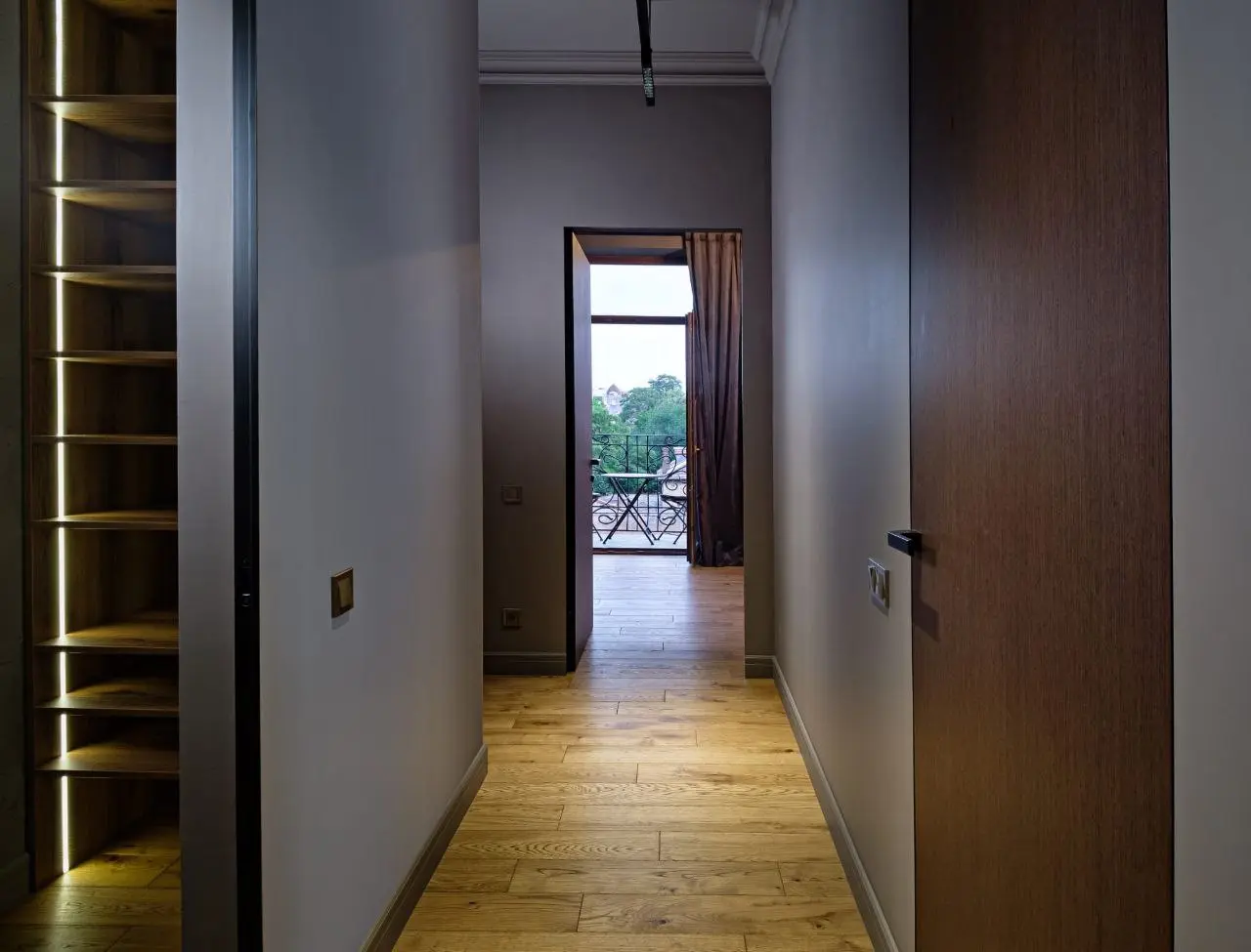 Фото Снять 2-комнатную квартиру, Военный спуск 13 Одесса в долгосрочную аренду, цена: 2700 $, код 3897