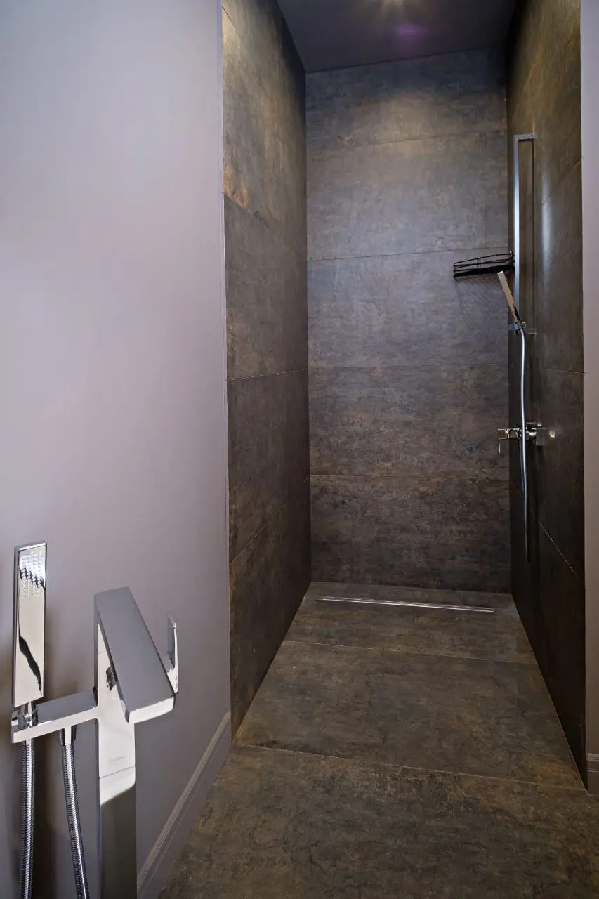 Фото Снять 2-комнатную квартиру, Военный спуск 13 Одесса в долгосрочную аренду, цена: 2700 $, код 3897