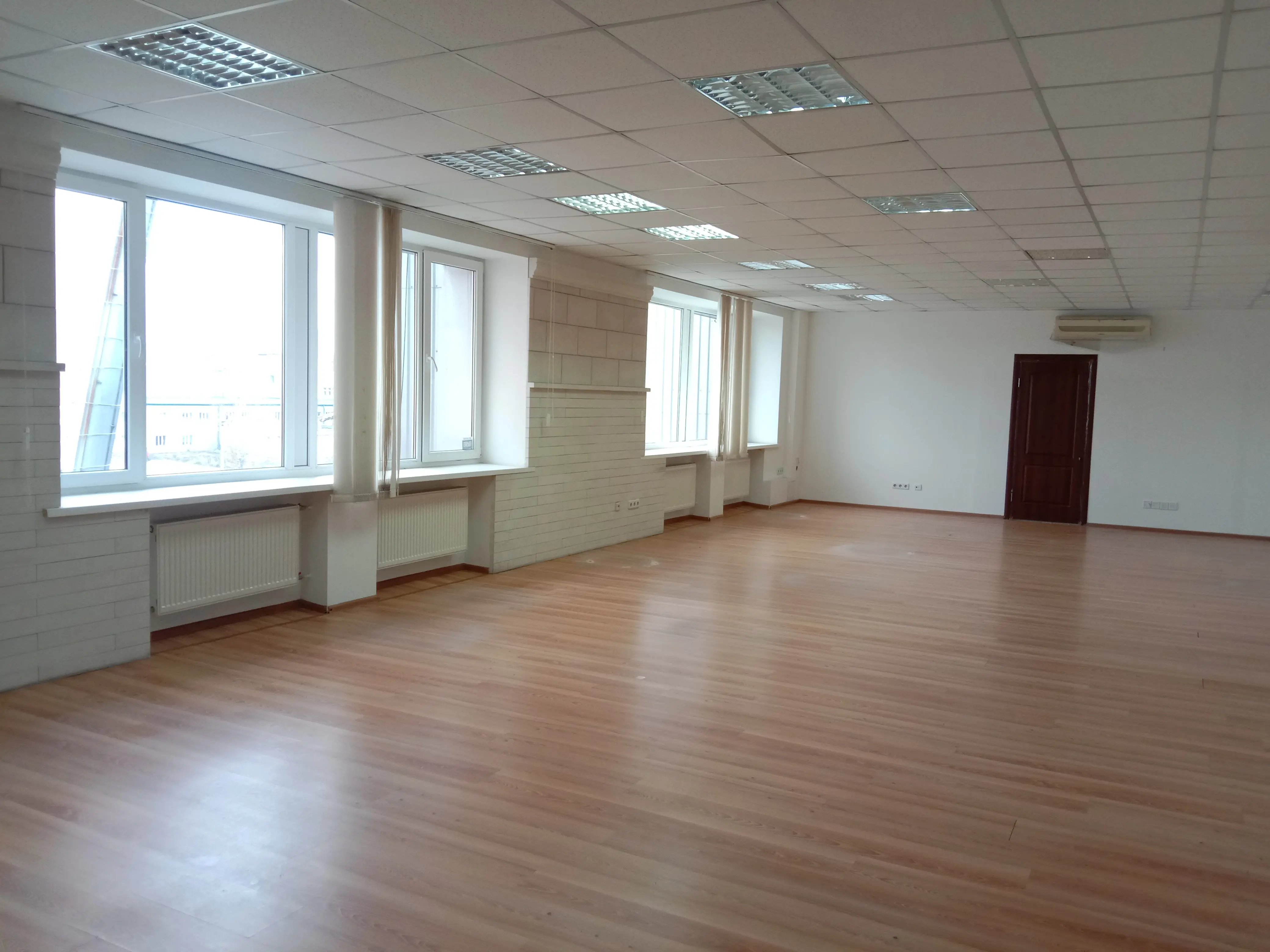 Фото Орендувати офіс, Кільцева дорога  Київ в довгострокову оренду, ціна: 250 UAH, код 3899