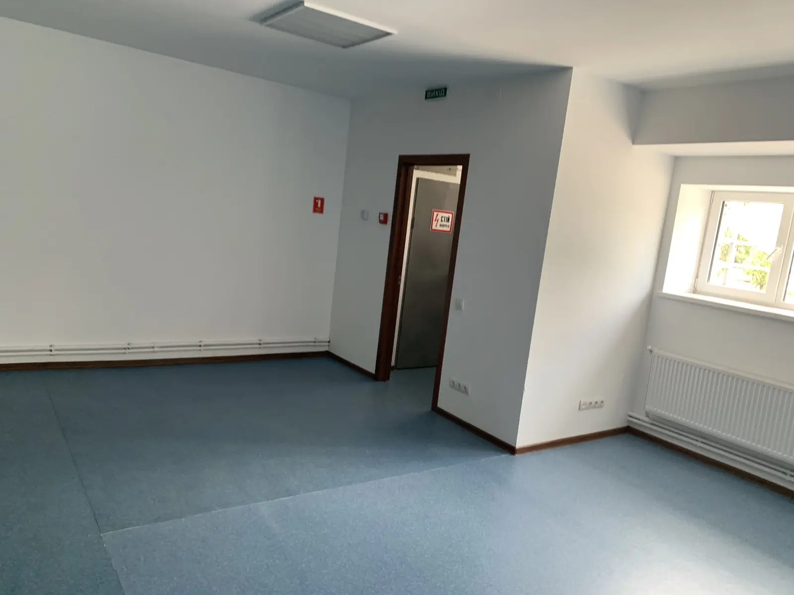 Фото Арендовать офис, Академика Туполева ул.  Киев в долгосрочную аренду, цена: 200 UAH, код 3901