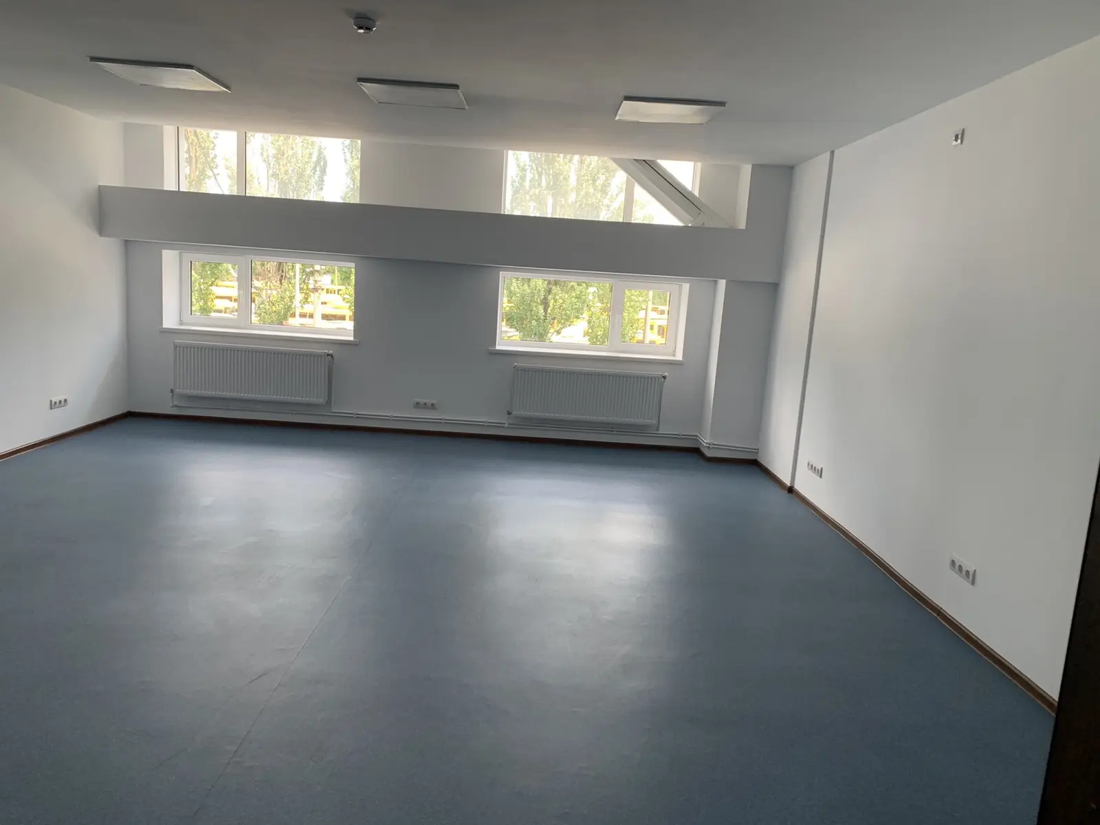 Фото Арендовать офис, Академика Туполева ул.  Киев в долгосрочную аренду, цена: 200 UAH, код 3901