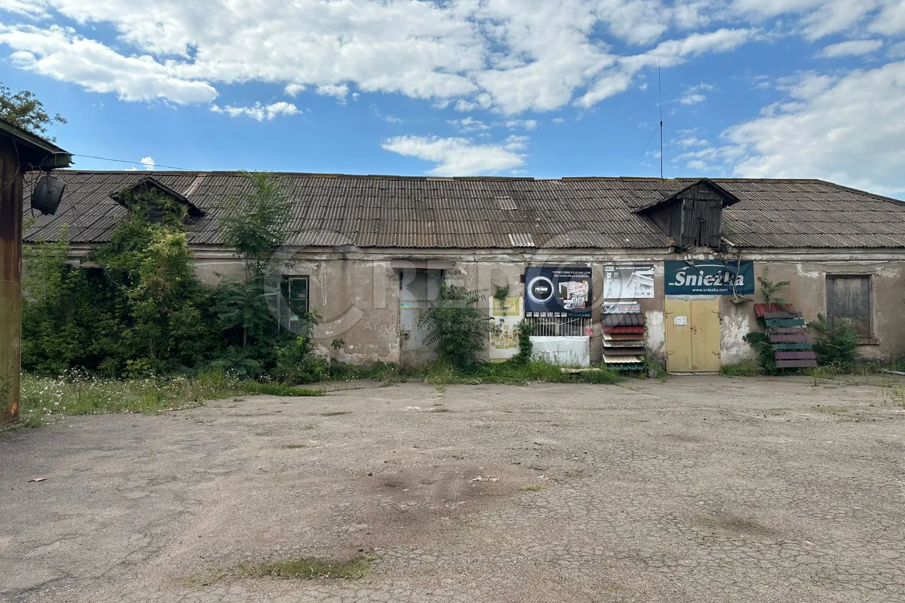 Фото Продаю склад, 201.3 кв. м, Верхньобазарна ул. (Новороссийская)  Кривой Рог, цена: 12500 $, код 3915