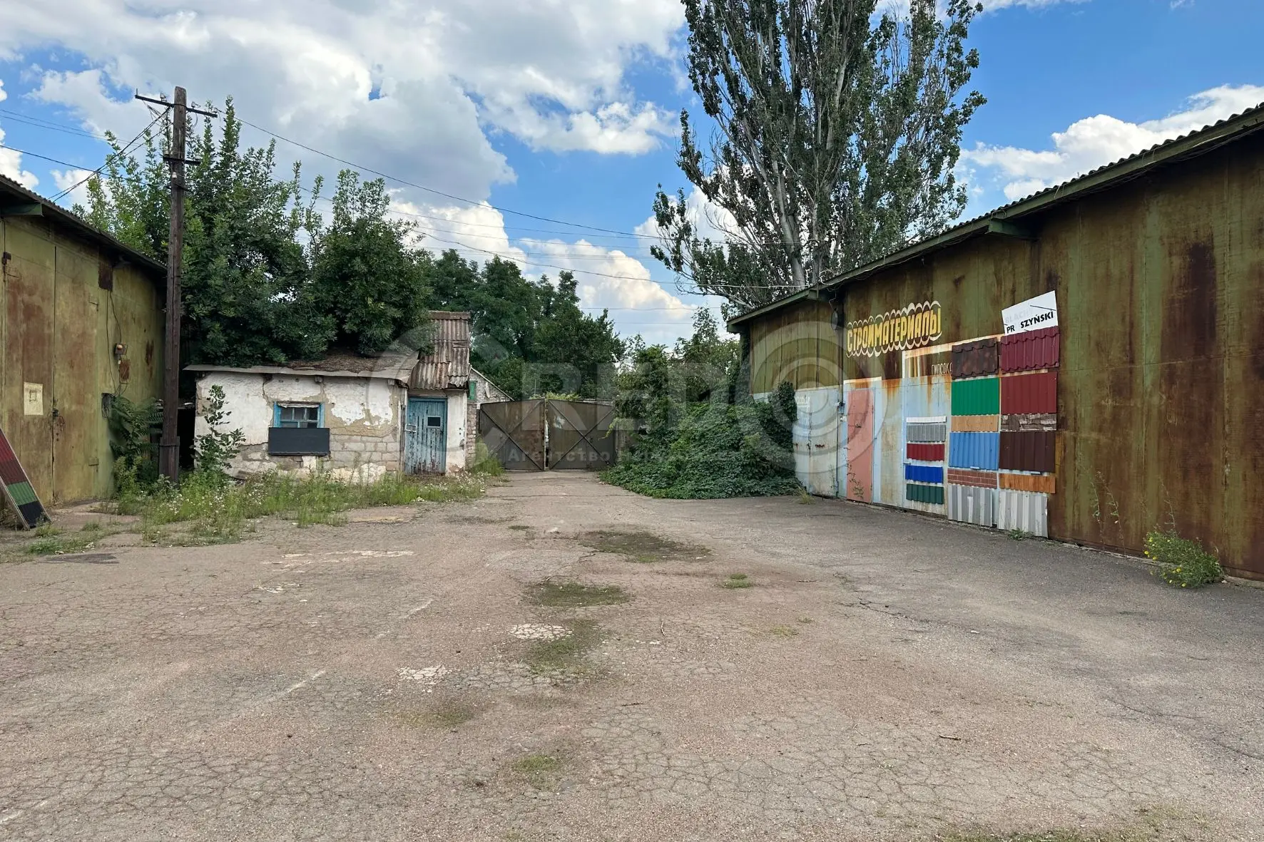 Фото Продаю склад, 201.3 кв. м, Верхньобазарна ул. (Новороссийская)  Кривой Рог, цена: 12500 $, код 3915