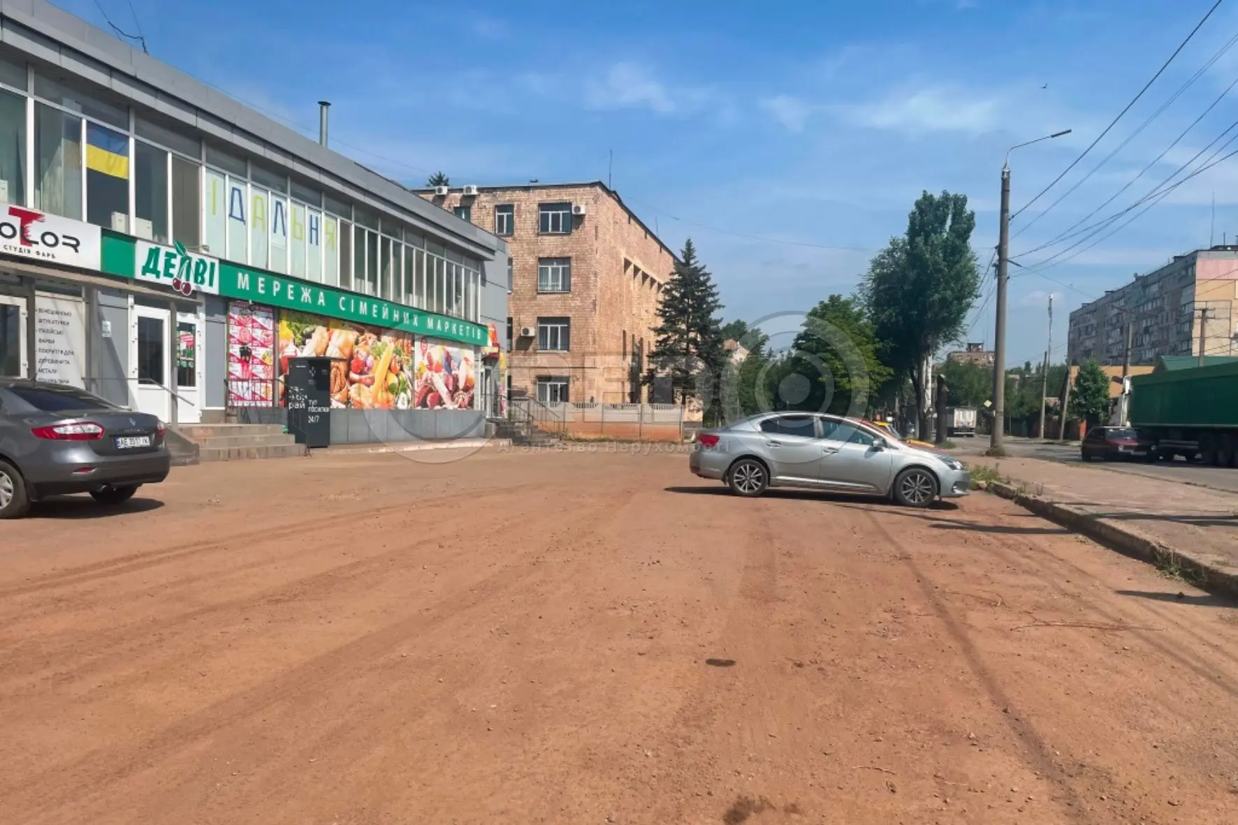 Фото Оренда торгівельної площі, Кобилянського вул.  Кривий Ріг в довгострокову оренду, ціна: 6000 UAH, код 3916