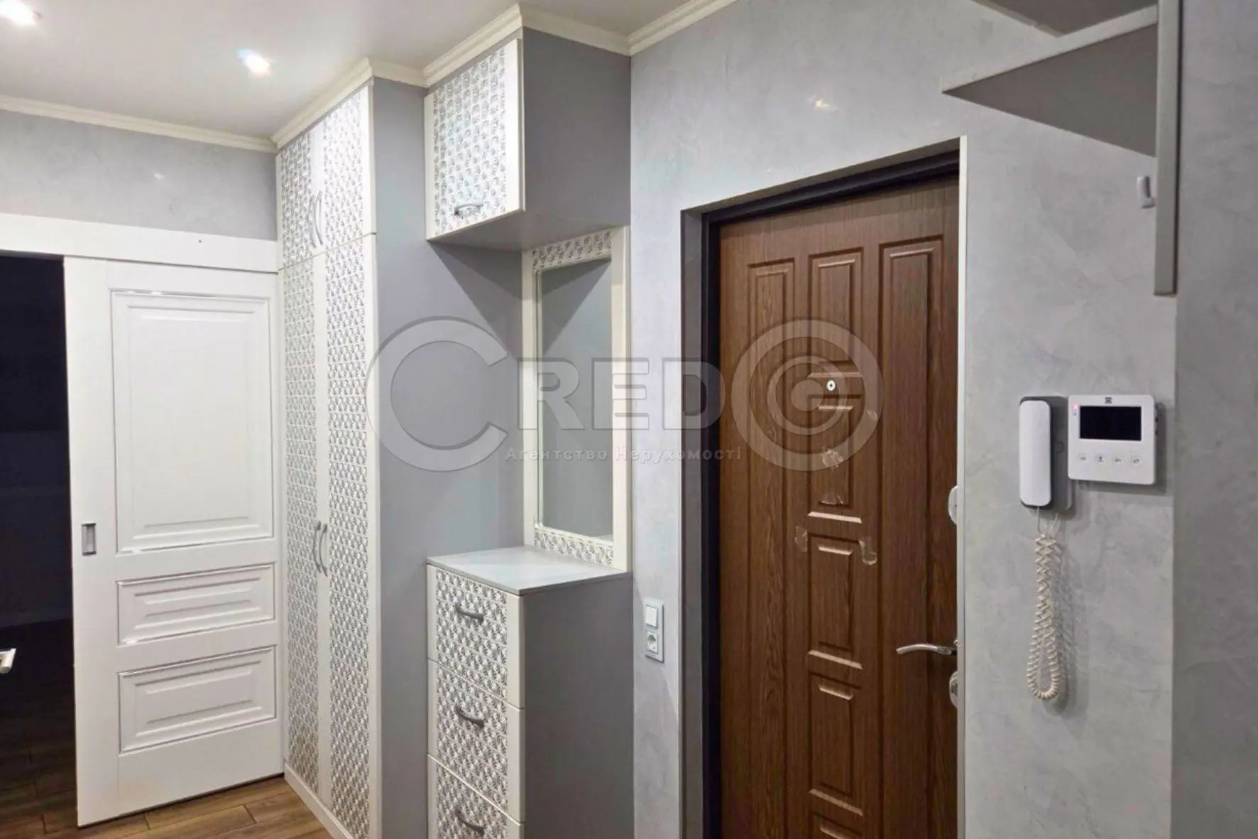 Фото Зняти 2 кімнатну квартиру, Зарічна вул.  Кривий Ріг в довгострокову оренду, ціна: 12000 UAH, код 3920