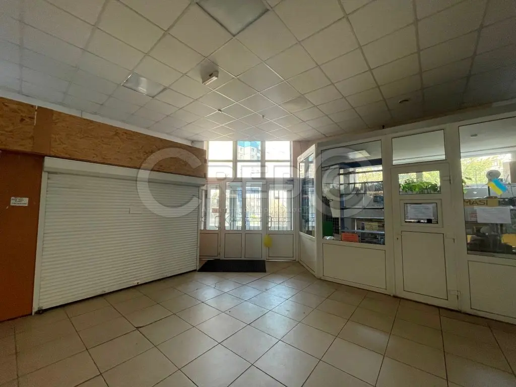 Фото Оренда торгівельної площі, Незалежності України вул.  Кривий Ріг в довгострокову оренду, ціна: 200 UAH, код 3921