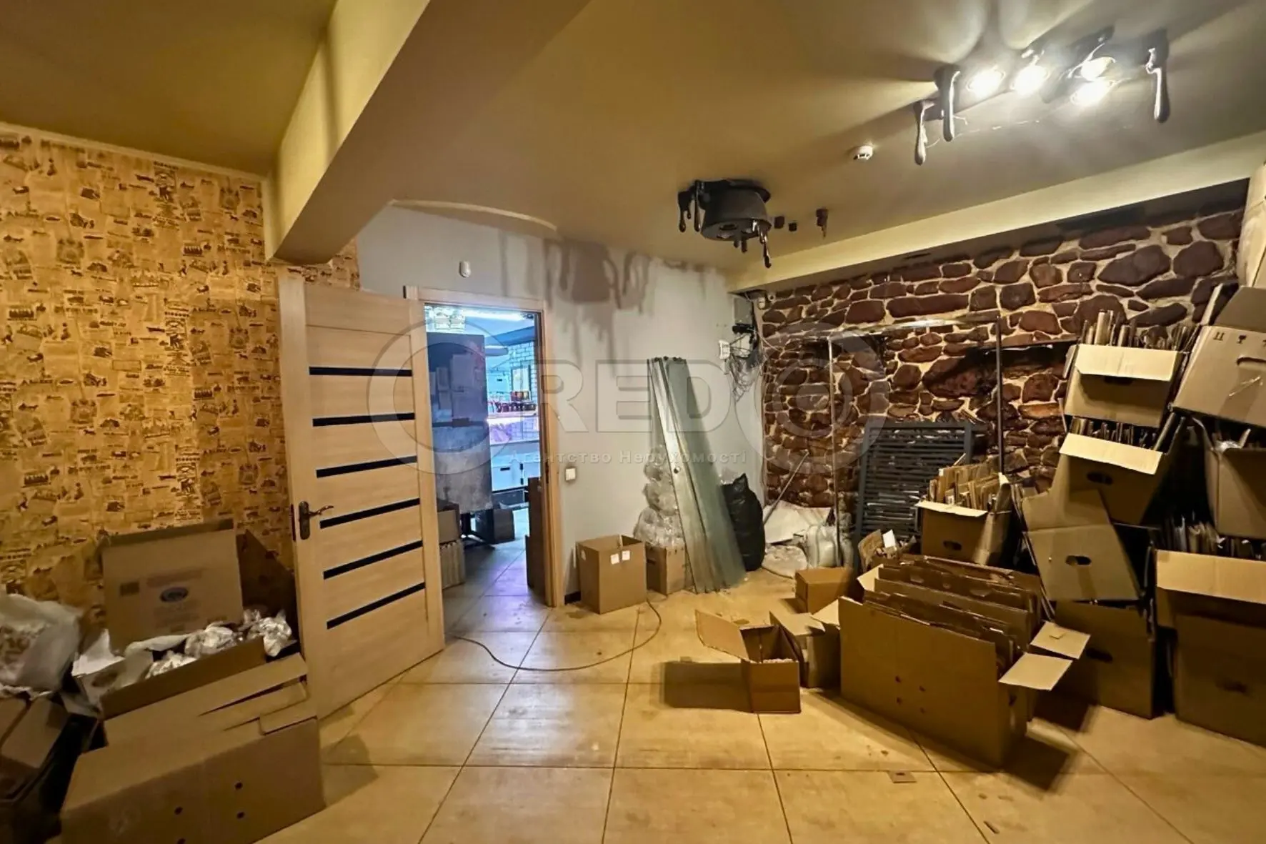 Фото Оренда торгівельної площі, Гагаріна просп.  Кривий Ріг в довгострокову оренду, ціна: 30000 UAH, код 3925