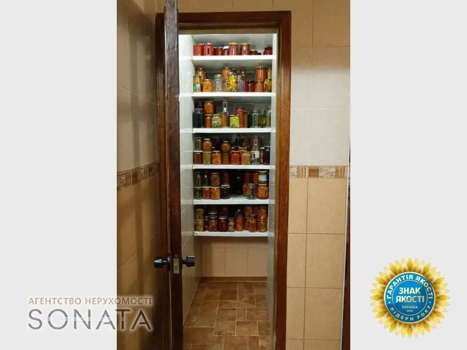 Фото Selling a 3-room apartment, 67 sq.m., Maksym Zalizniak Street (Nevskoho Lane)  Cherkasy, price: 71000 $, code 3931