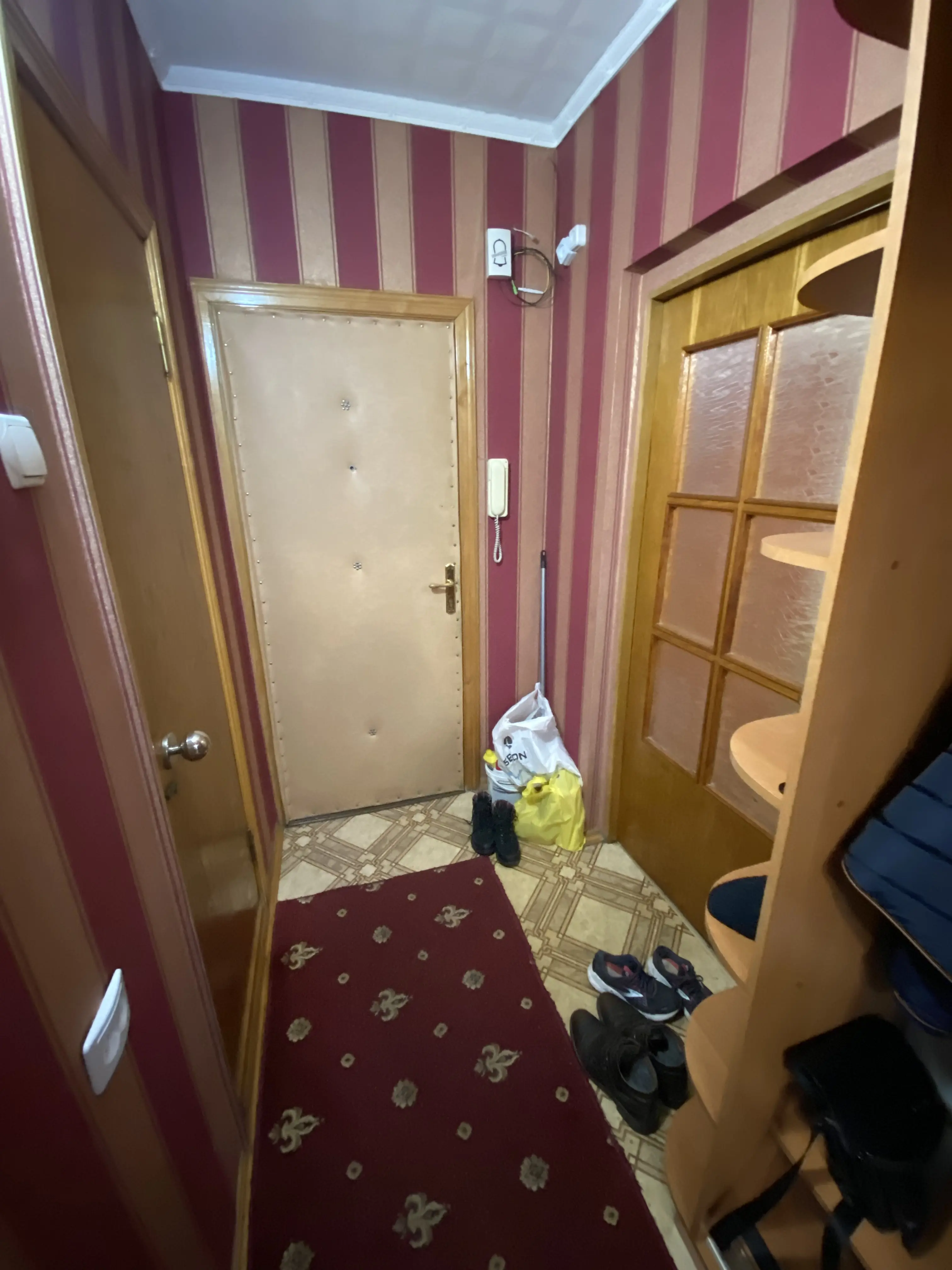 Фото Зняти 1 кімнатну квартиру, Академіка Заболотного вул. 48 Київ в довгострокову оренду, ціна: 14000 UAH, код 3933