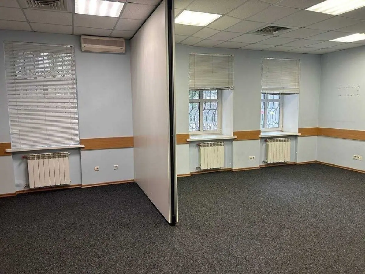 Фото Продаю будинок, 697 кв. м, Саксаганського вул. 111а Київ, ціна: 3000 $, код 3949