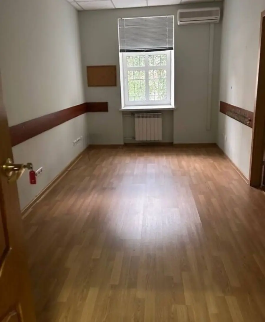 Фото Продаю будинок, 697 кв. м, Саксаганського вул. 111а Київ, ціна: 3000 $, код 3949