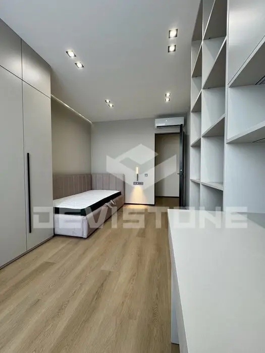 Фото Selling a 3-room apartment, 76 sq.m., Ivana Vyhovskoho street (Marshala Hrechka Street)  Kyiv, price: 200000 $, code 3951