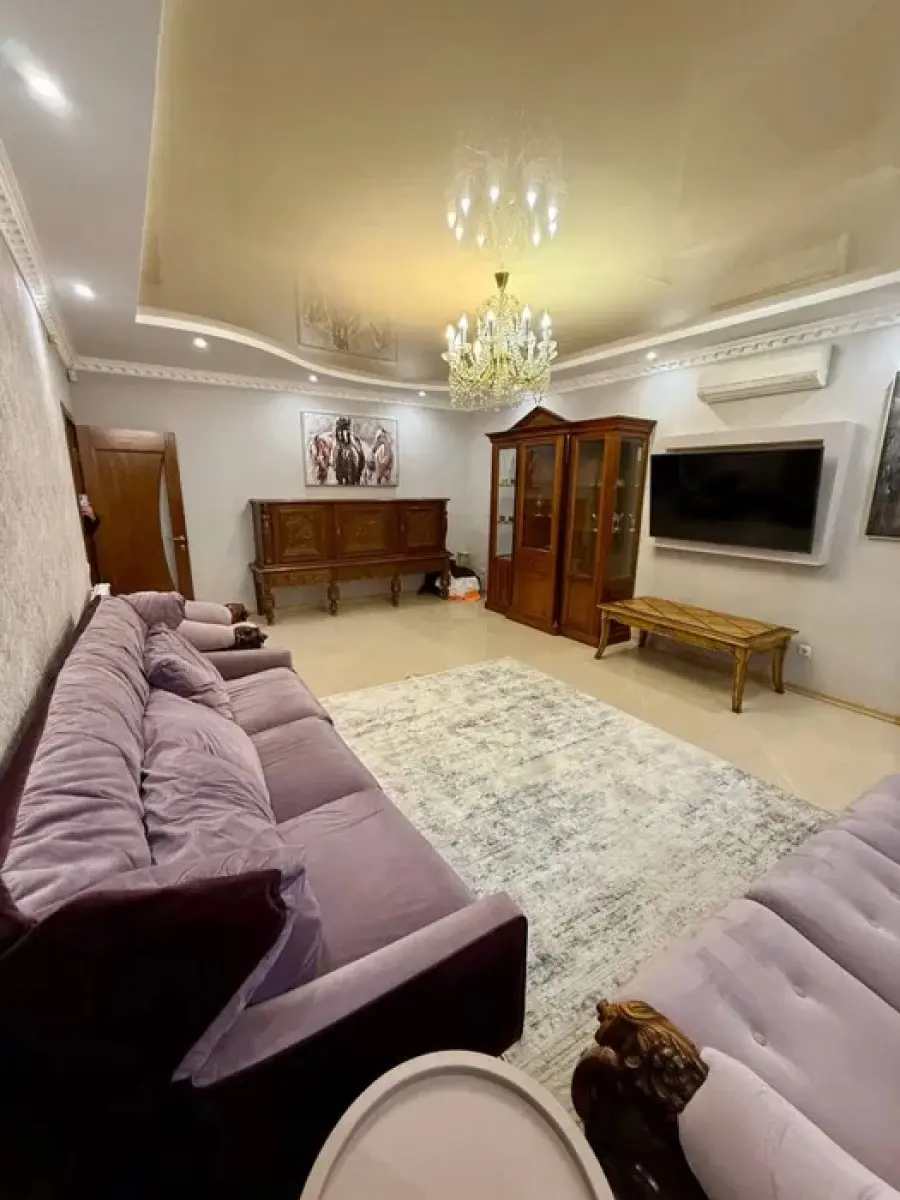 Фото Продаю будинок, 196 кв. м, 60-а Садова вул.  Київ, ціна: 290000 $, код 3952