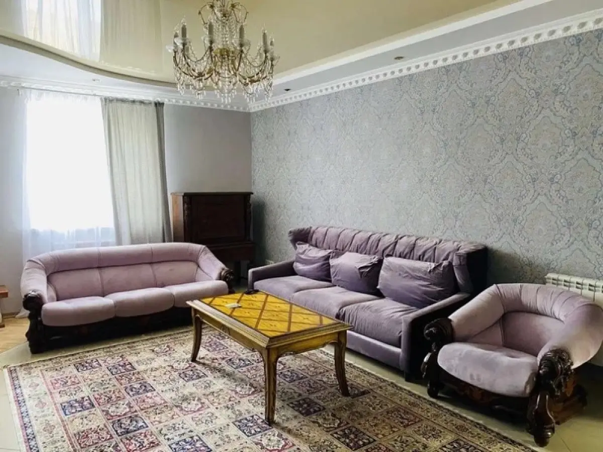 Фото Продаю будинок, 196 кв. м, 60-а Садова вул.  Київ, ціна: 290000 $, код 3952