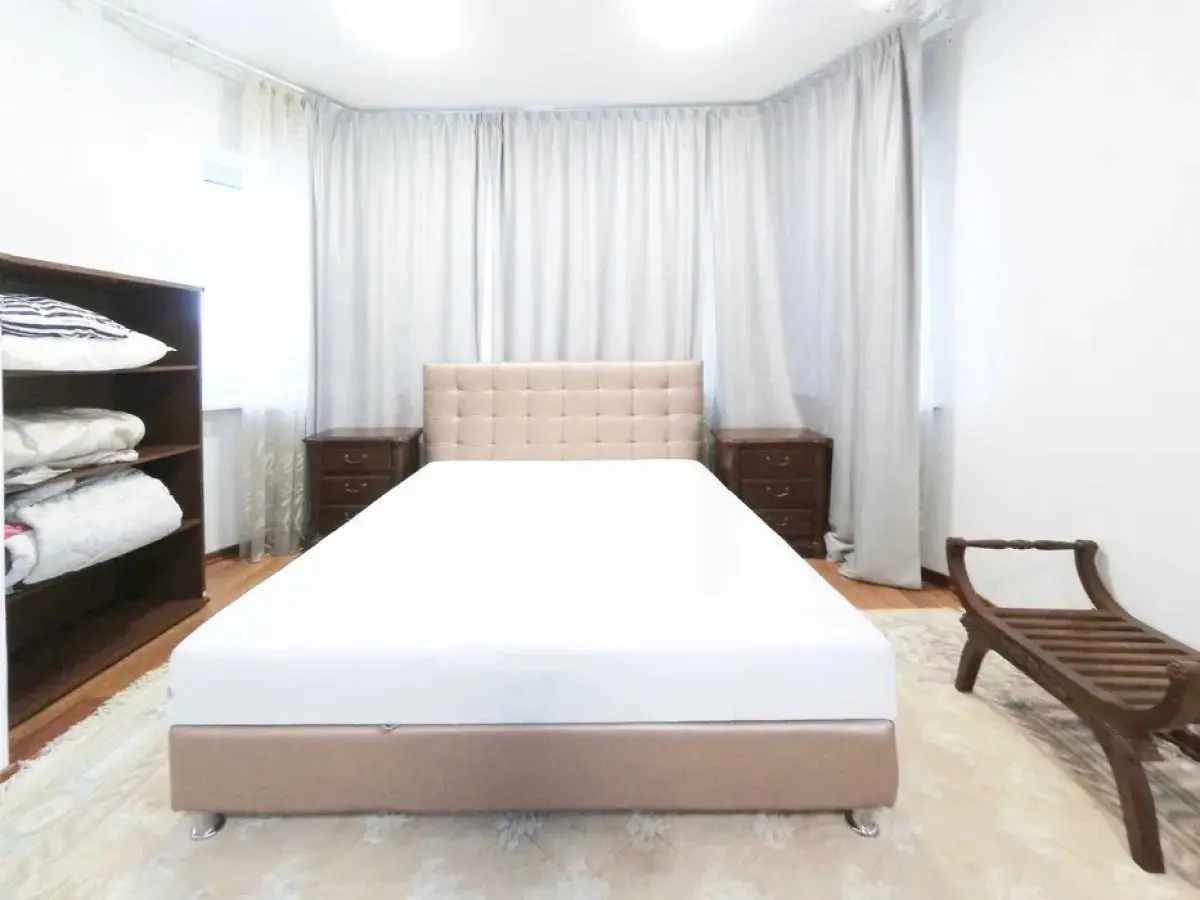 Фото Продаю будинок, 196 кв. м, 60-а Садова вул.  Київ, ціна: 290000 $, код 3952