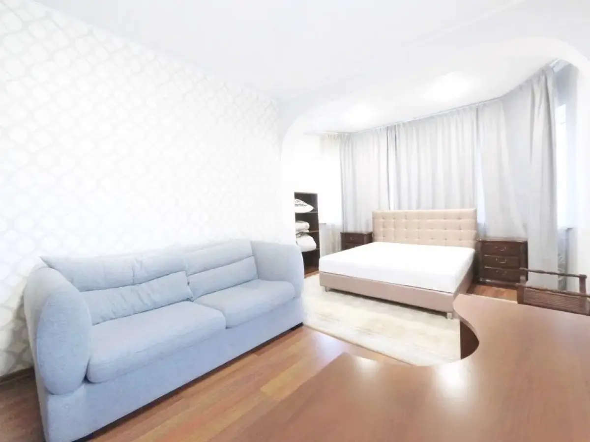 Фото Снять дом, 60-я Садовая ул.  Киев в долгосрочную аренду, цена: 1800 $, код 3953