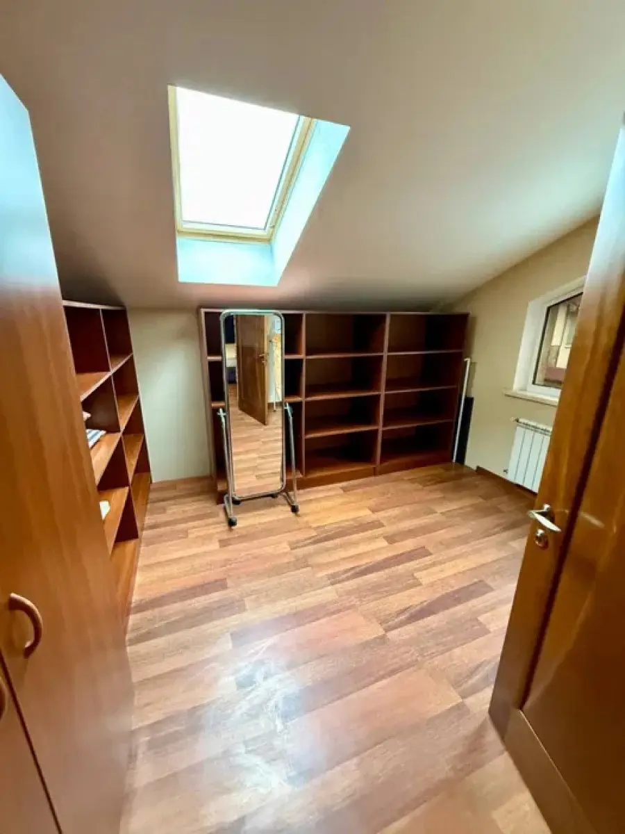 Фото Снять дом, 60-я Садовая ул.  Киев в долгосрочную аренду, цена: 1800 $, код 3953