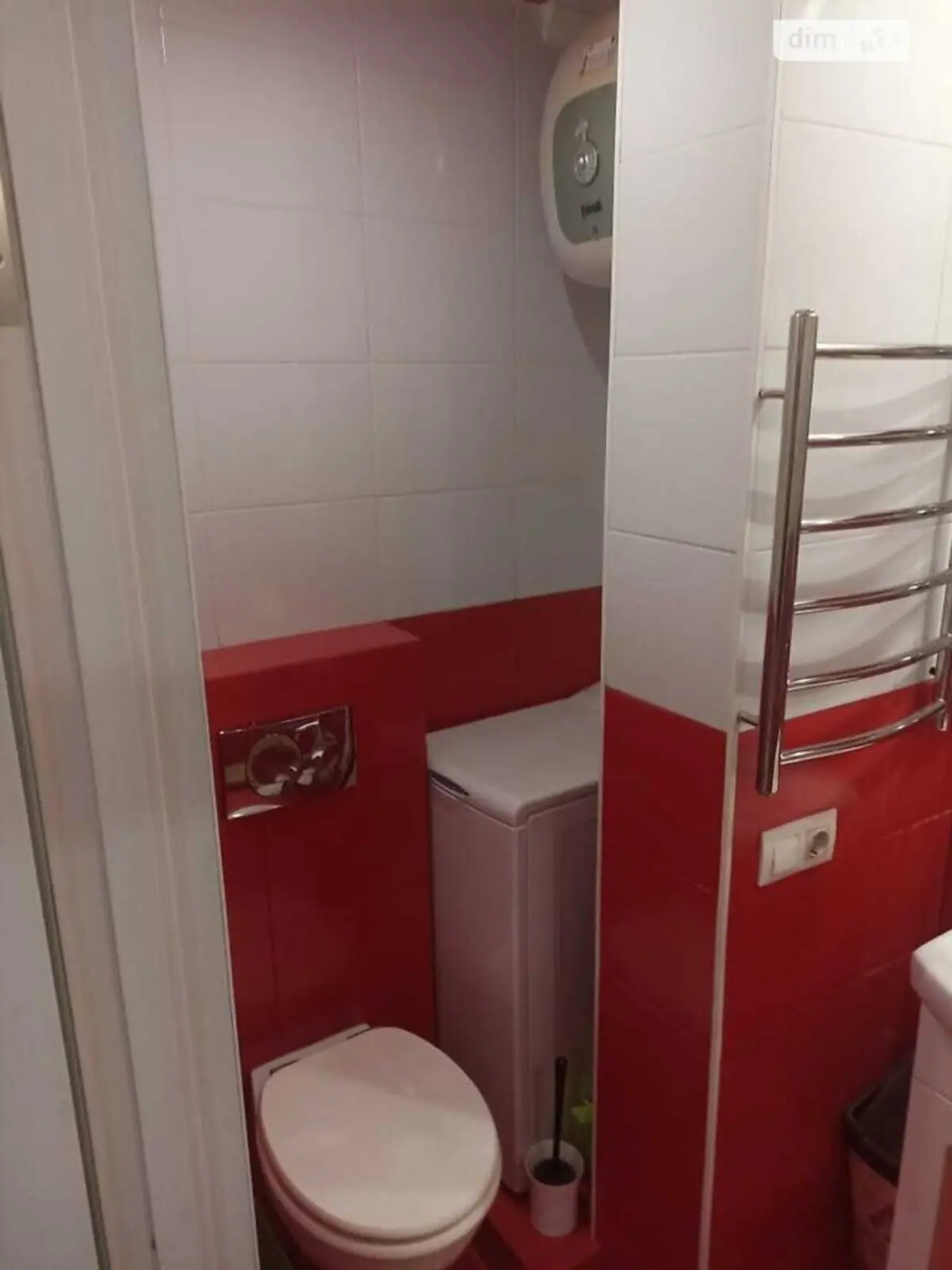 Фото Selling a 1-room apartment, 30 sq.m., Heroyiv polku "Azov" Street (Marshala Malynovskoho Street) 28б Kyiv, price: 50000 $, code 3957