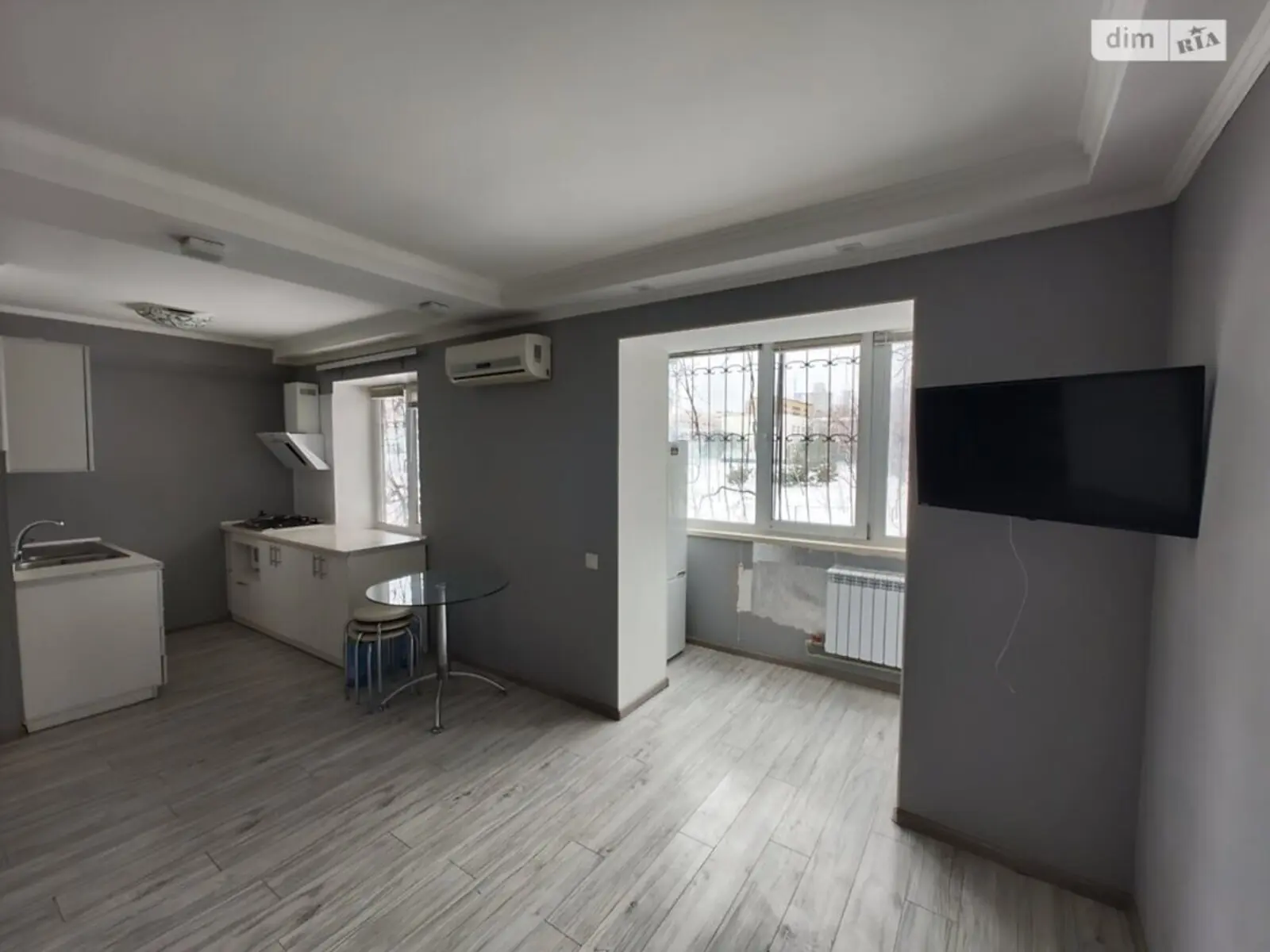 Фото Selling a 1-room apartment, 30 sq.m., Heroyiv polku "Azov" Street (Marshala Malynovskoho Street) 28б Kyiv, price: 50000 $, code 3957