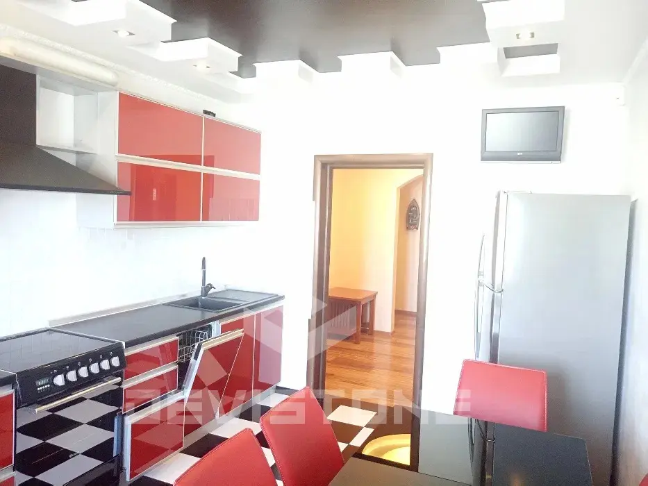 Фото Снять 3-комнатную квартиру, Правды просп. 31а Киев в долгосрочную аренду, цена: 28000 UAH, код 3963