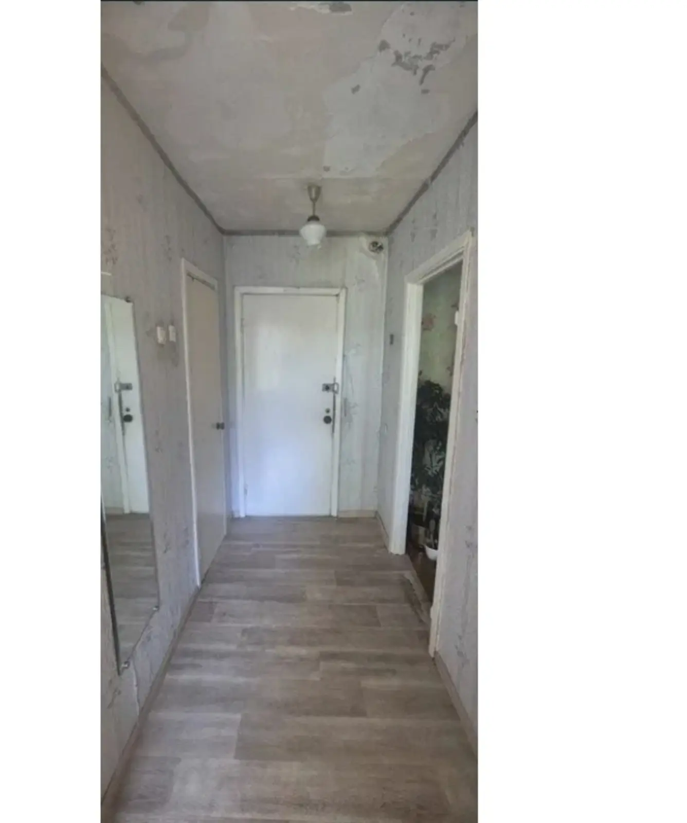 Фото Продаю 1-комнатную квартиру, 28 кв. м, Демеевская ул. 39 Киев, цена: 40000 $, код 3965