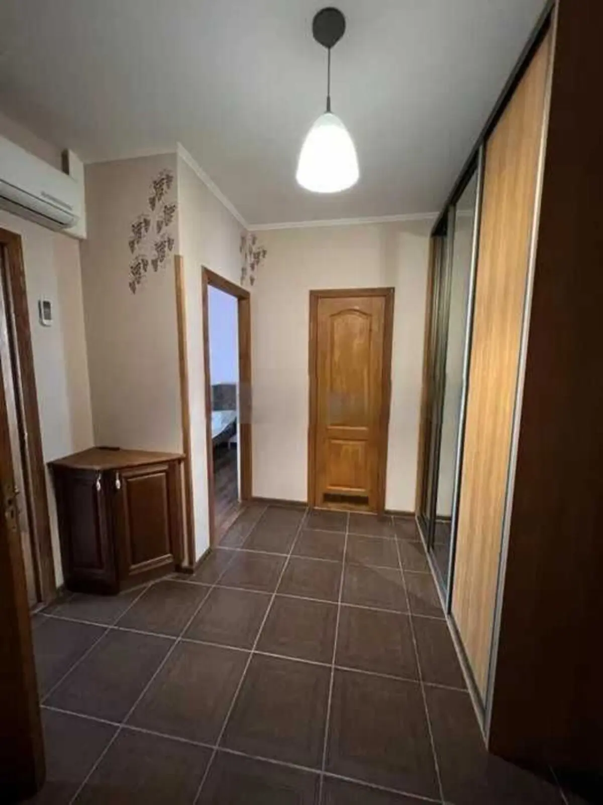 Фото Продаю 2-комнатную квартиру, 54 кв. м, Борщаговская ул. 206 Киев, цена: 73000 €, код 3967