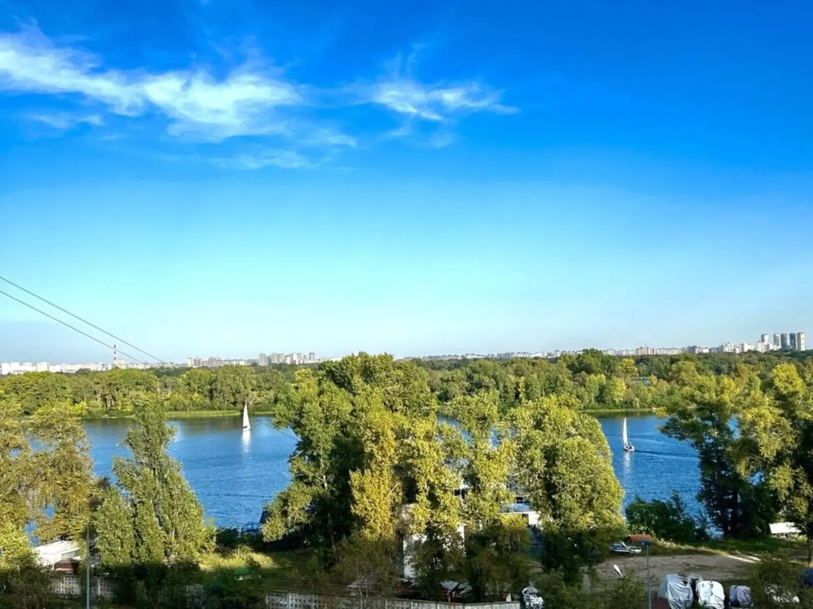 Фото Продаю 2-комнатную квартиру, 45 кв. м, Приречная ул. 19 Киев, цена: 75000 $, код 3971