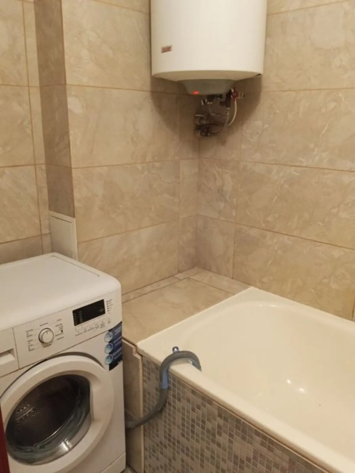 Фото Продаю 3 кімнатну квартиру, 90 кв. м, Полярна вул.  Київ, ціна: 86000 $, код 3972