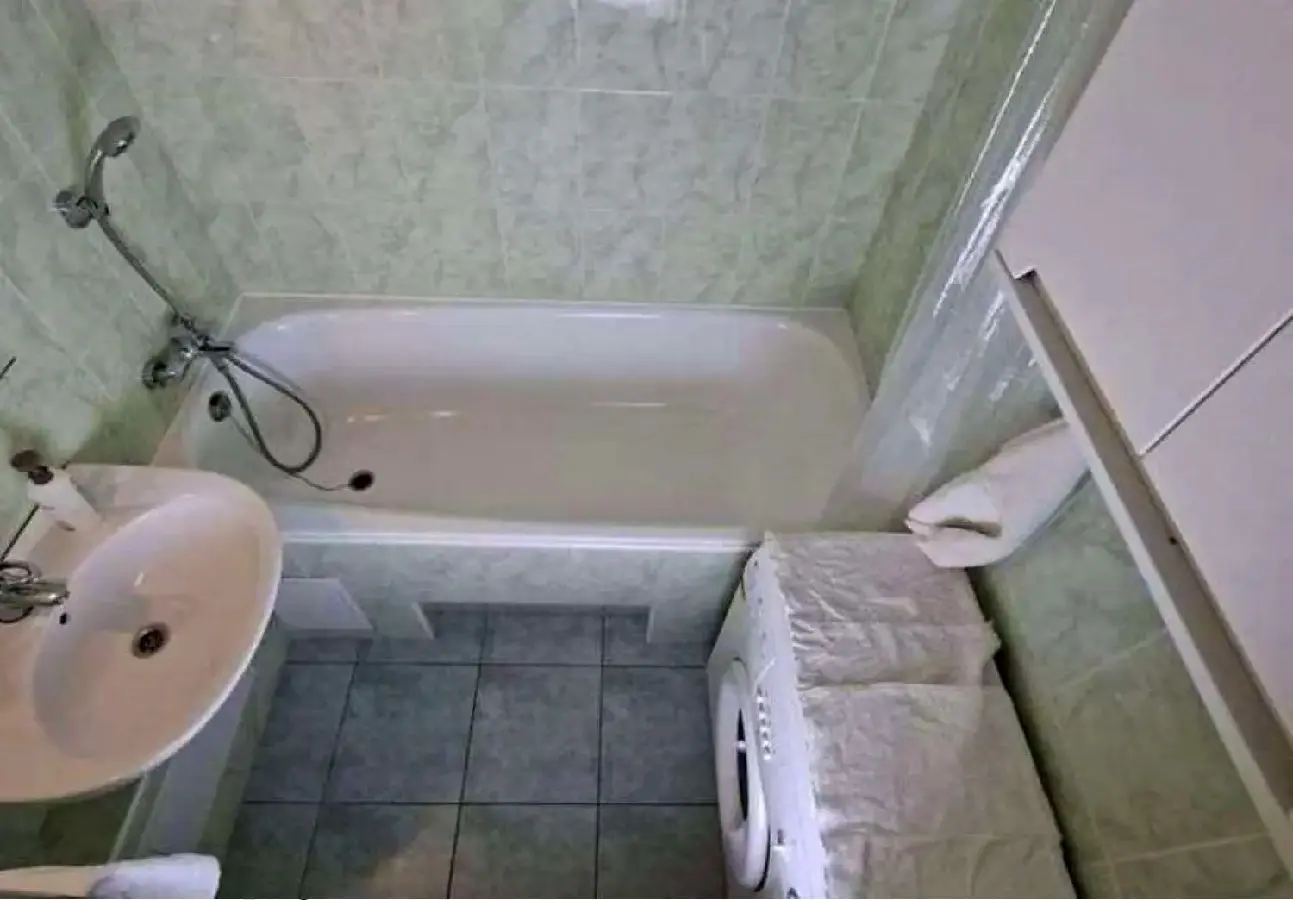 Фото Продаю 1 кімнатну квартиру, 38.9 кв. м, Ялтинська вул. 15 Київ, ціна: 55000 $, код 3973