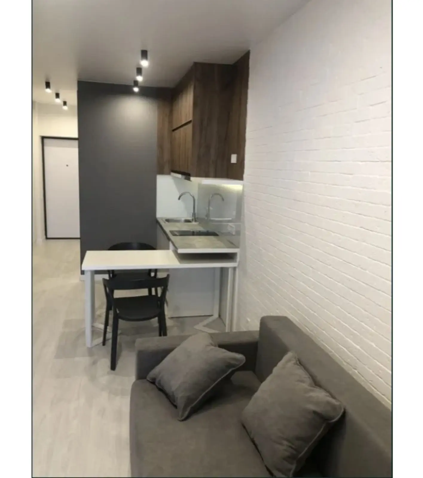 Фото Продаю 1-комнатную квартиру, 32 кв. м, Васильківська пл. (Амурская)  Киев, цена: 78500 $, код 3983