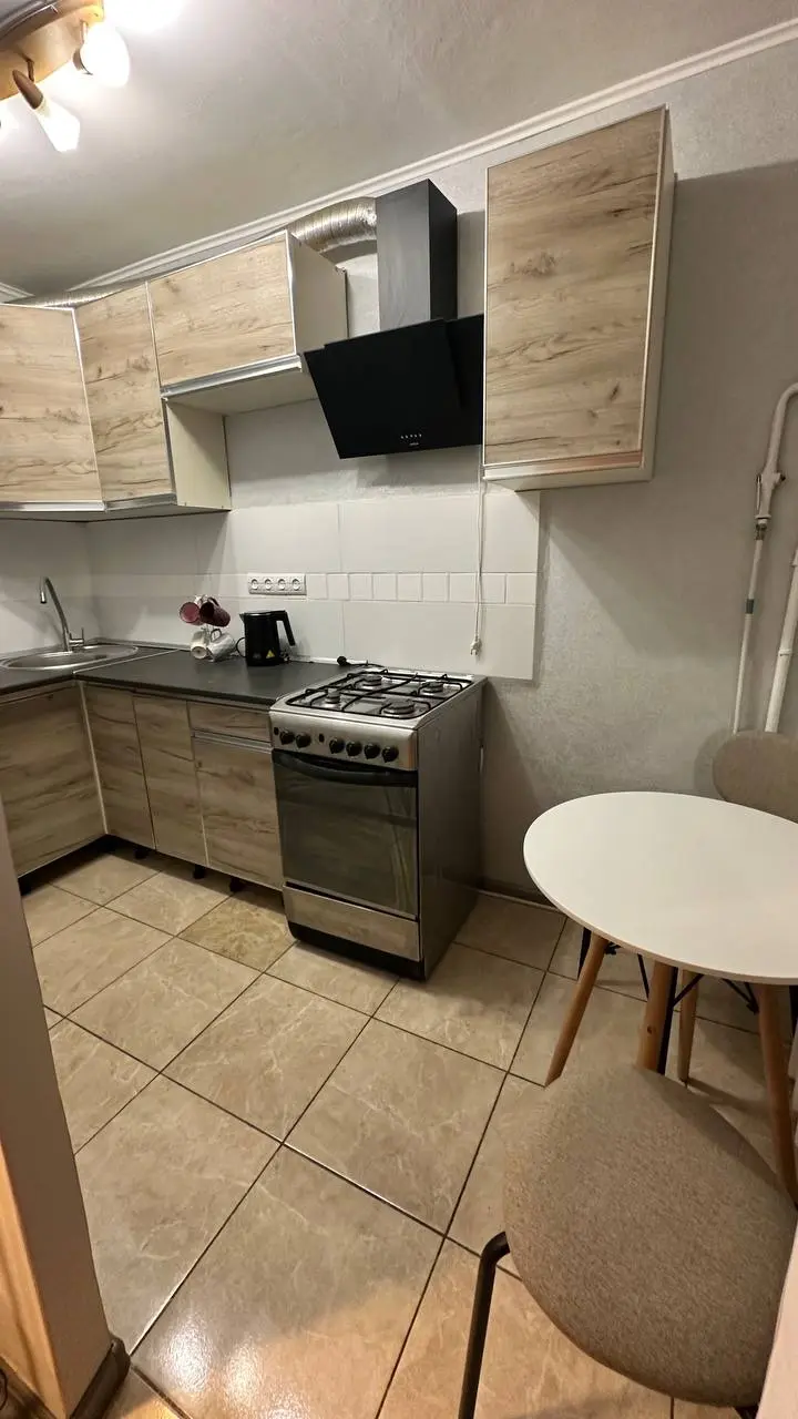 Фото Зняти 1 кімнатну квартиру, Павла Тичини просп. 5/1 Київ в довгострокову оренду, ціна: 13500 UAH, код 4002