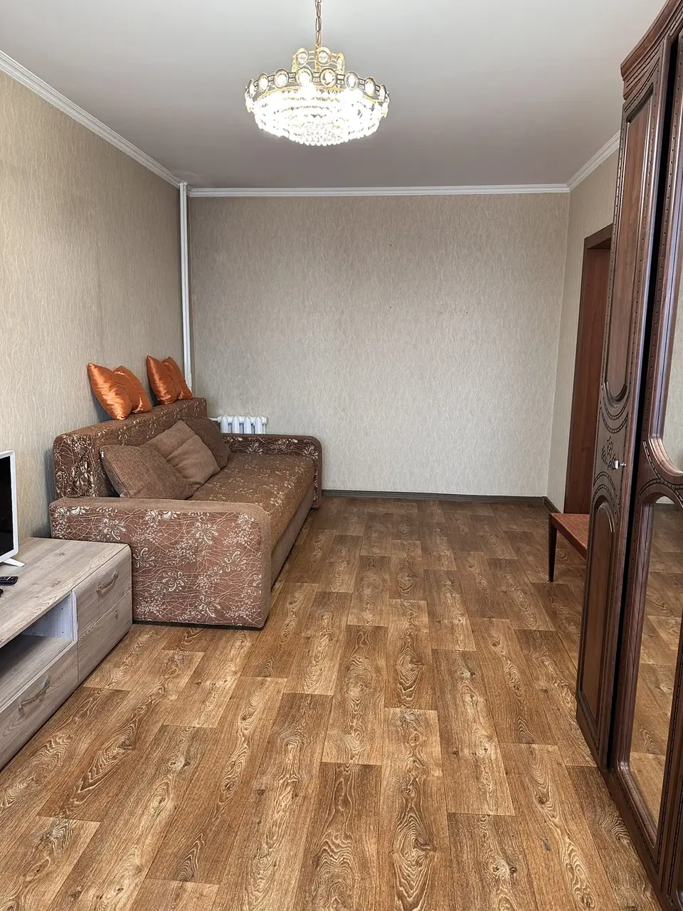 Фото Зняти 2 кімнатну квартиру, Маршала Малиновського вул.  Дніпро в довгострокову оренду, ціна: 13000 UAH, код 4004