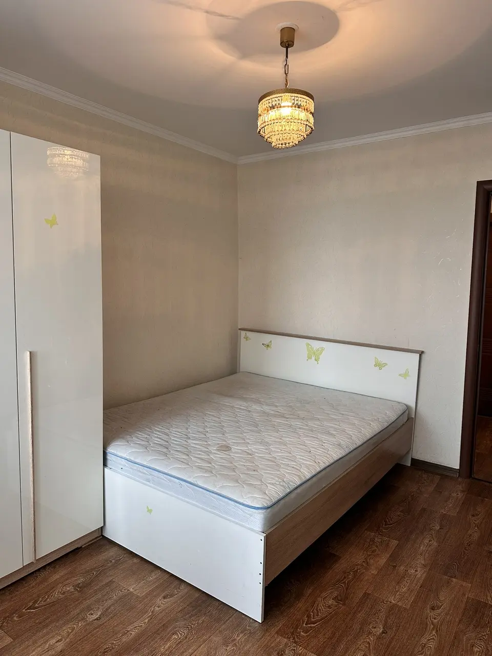 Фото Зняти 2 кімнатну квартиру, Маршала Малиновського вул.  Дніпро в довгострокову оренду, ціна: 13000 UAH, код 4004