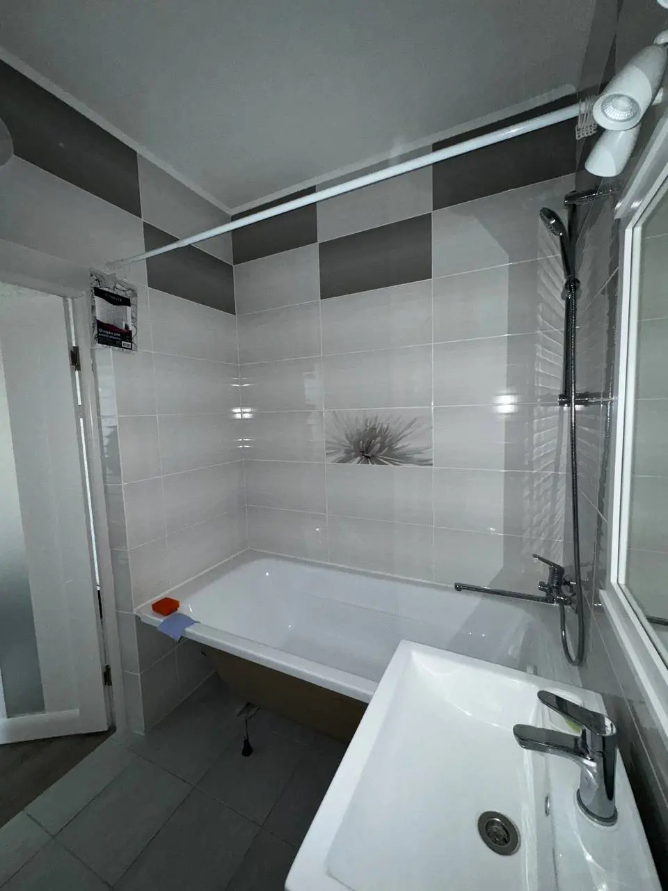 Фото Rent a 1-room apartment, Pryvokzalna Street  Boryspil for long-term rent, price: 12000 UAH, code 4005