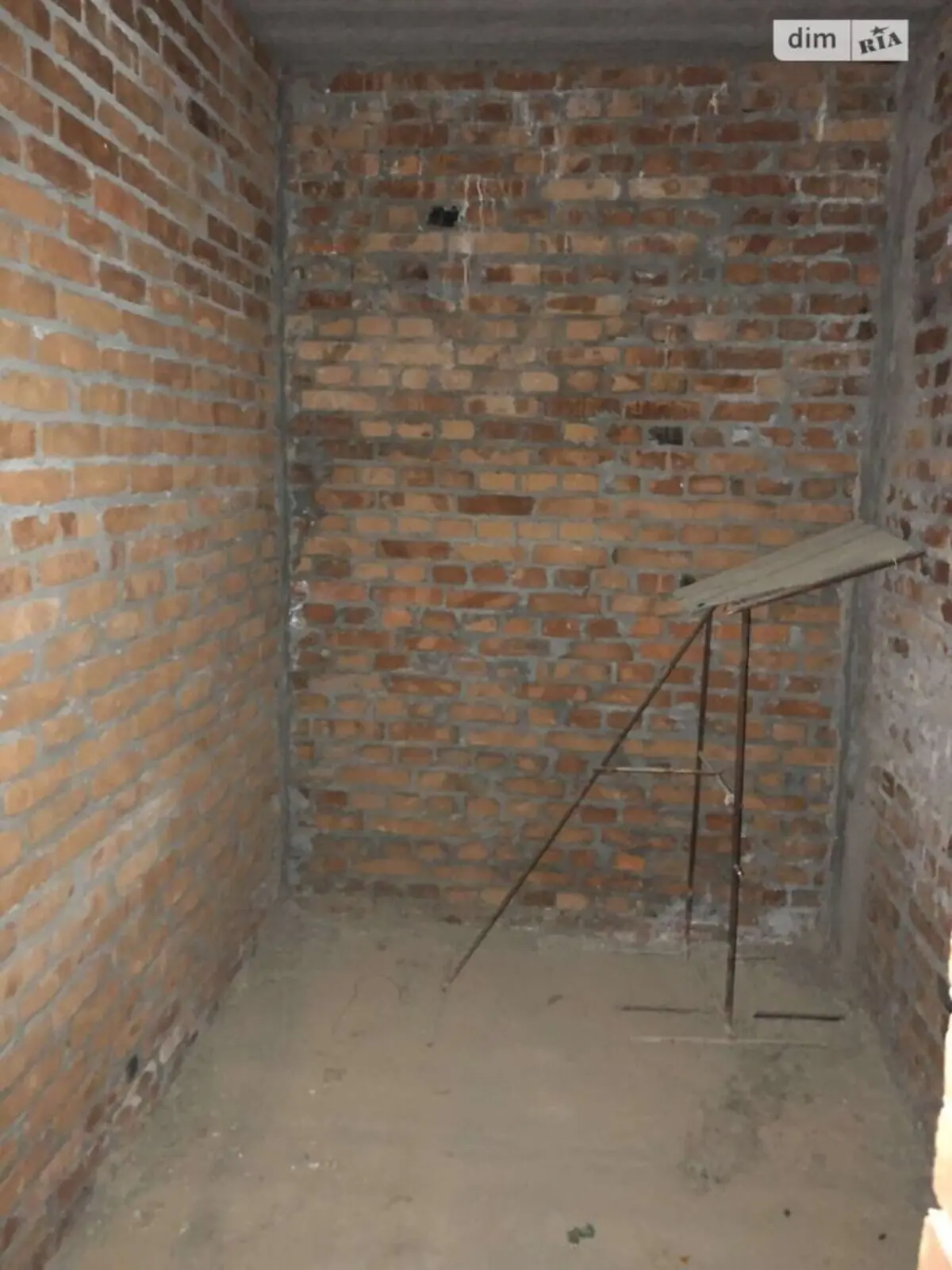 Фото Selling a 1-room apartment, 55 sq.m., Yasnohirska Street 16в Kyiv, price: 55697 $, code 4008