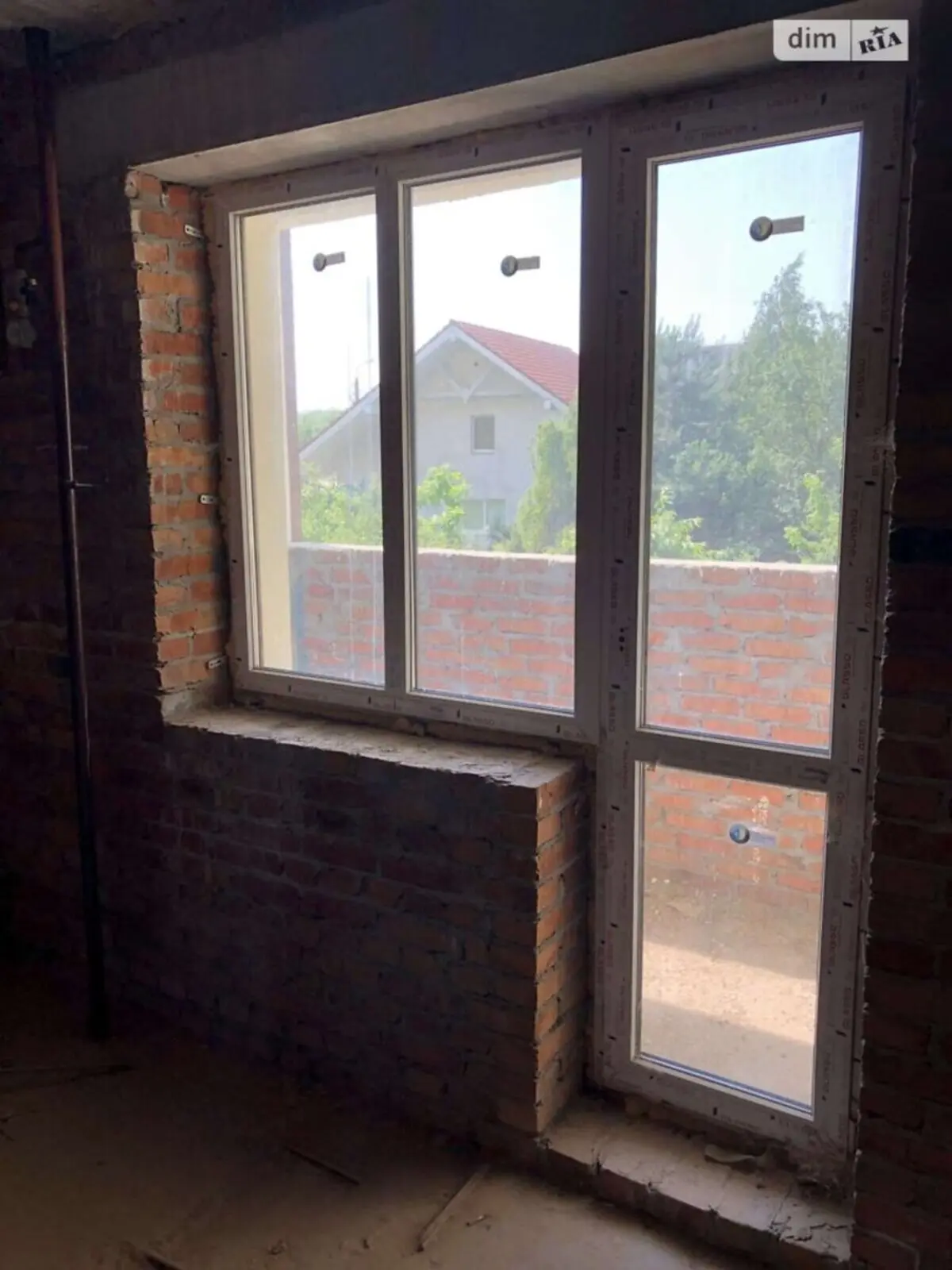 Фото Selling a 1-room apartment, 55 sq.m., Yasnohirska Street 16в Kyiv, price: 55697 $, code 4008