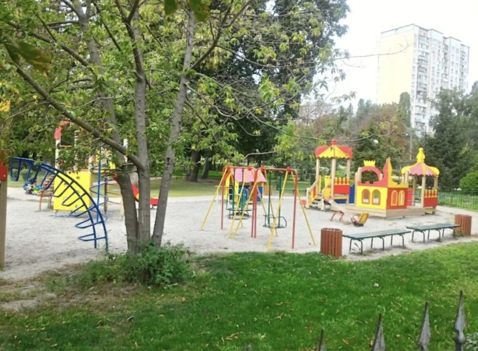 Фото Selling a 3-room apartment, 94 sq.m., Vyshhorodska Street  Kyiv, price: 130000 $, code 4009