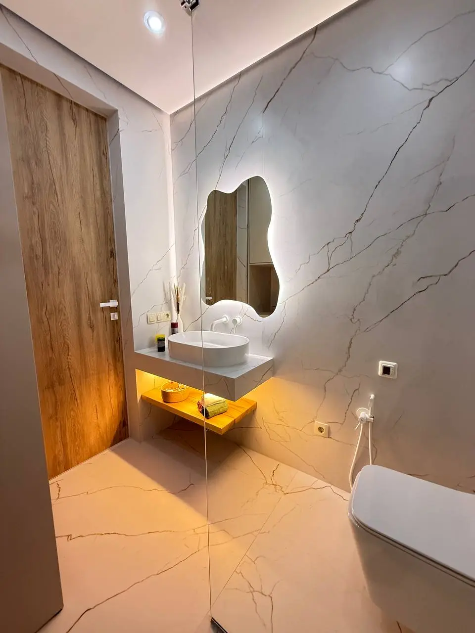 Фото Selling a 1-room apartment, 45 sq.m., Tyvodara Lehotskoho Street 8 Uzhhorod, price: 130000 $, code 4011