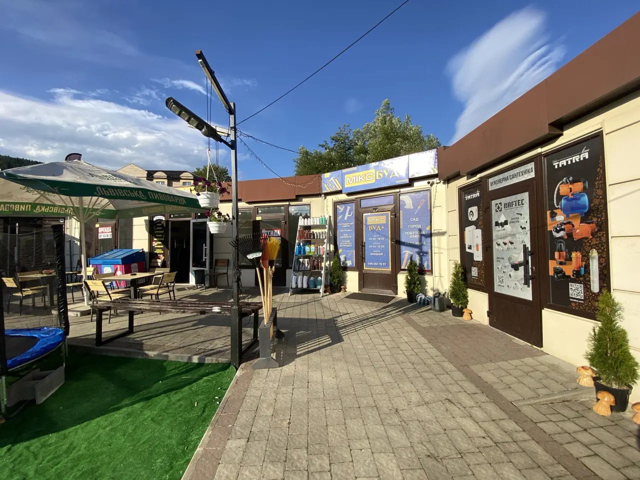 Фото Selling a ready business, 305 sq.m., Svobody Street  Yaremche, price: 133000 $, code 4014