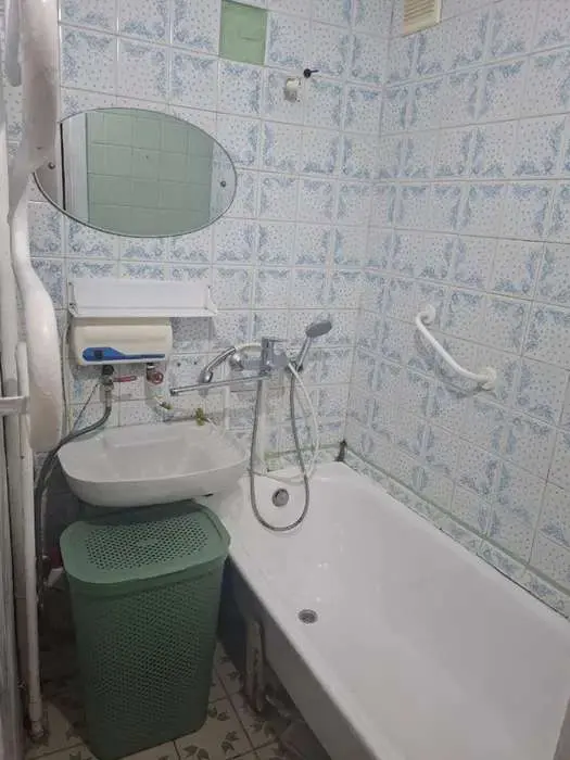 Фото Продаю 3 кімнатну квартиру, 60 кв. м, Дніпровська набережна 9а Київ, ціна: 73000 $, код 4022