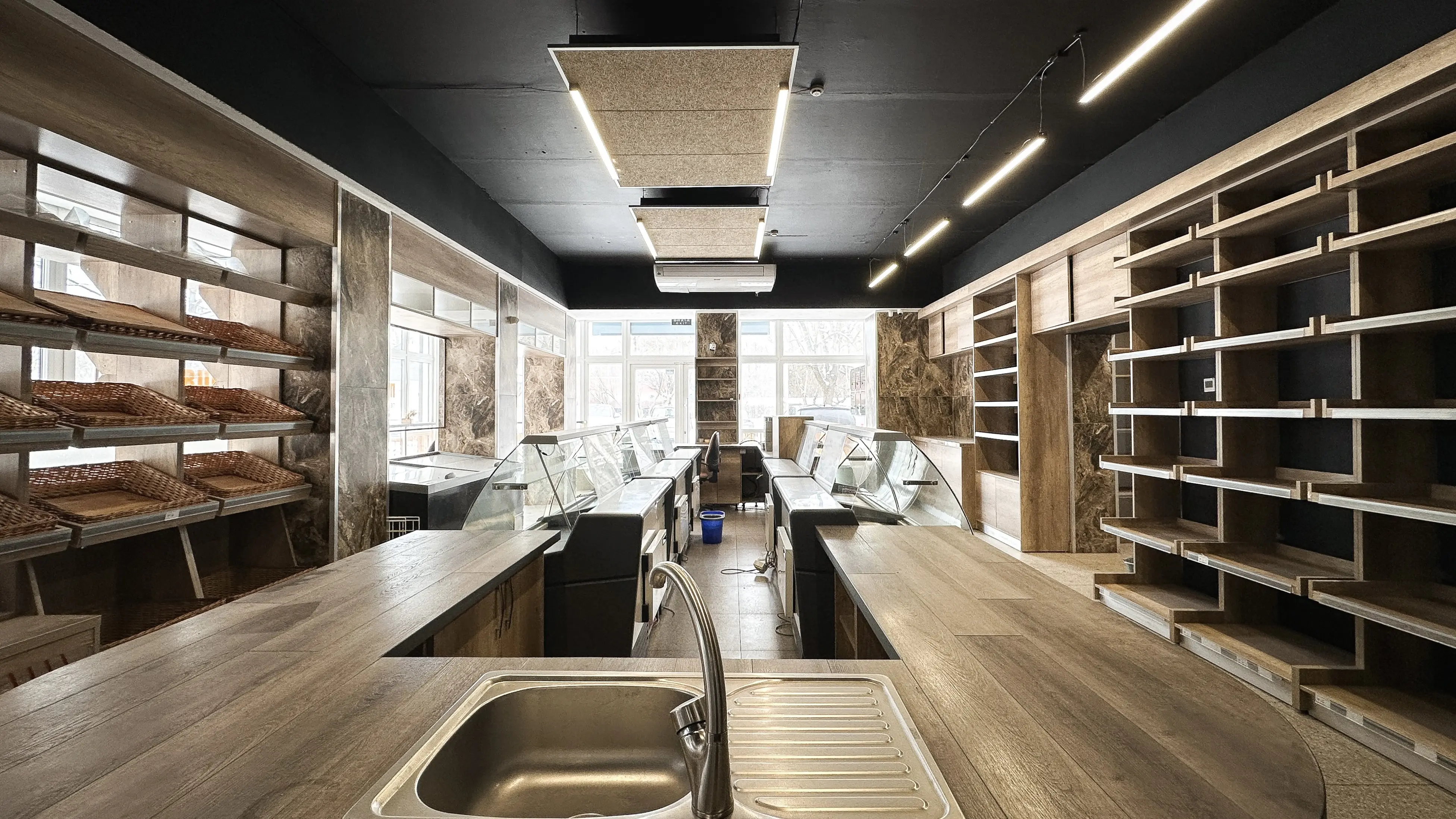 Фото Продаю комерційну нерухомість, 124 кв. м, Василя Стефаника набережна 18 Івано-Франківськ, ціна: 189000 $, код 4023