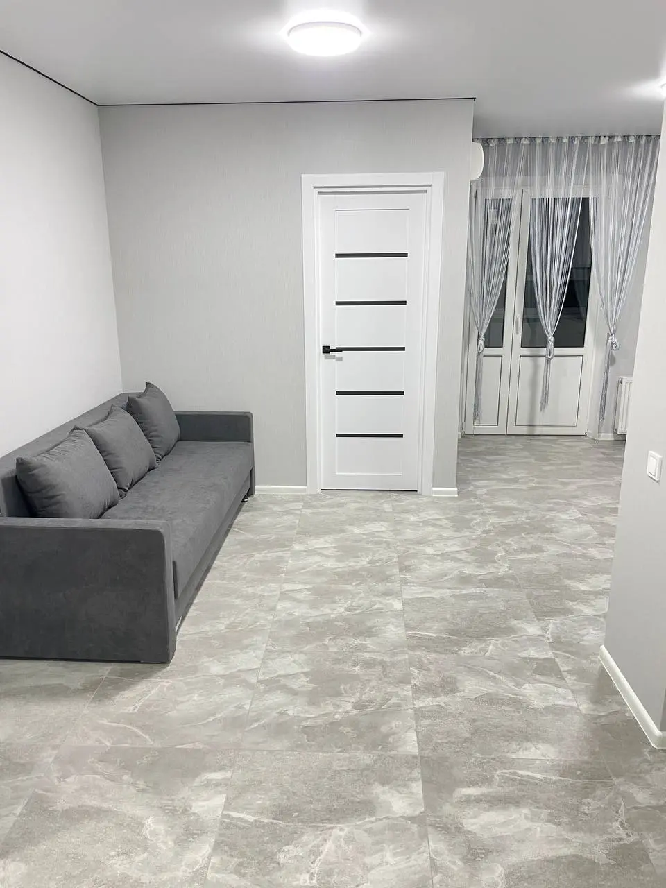 Фото Selling a 2-room apartment, 37 sq.m., Kotsiubynske, price: 63000 $, code 4025